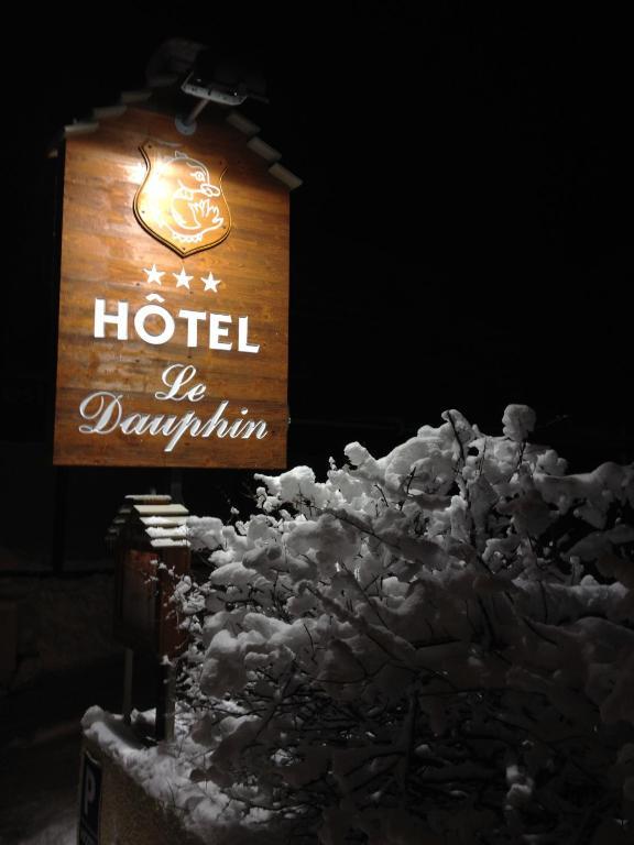 Hôtel Le Dauphin Villard-de-Lans Exterior foto